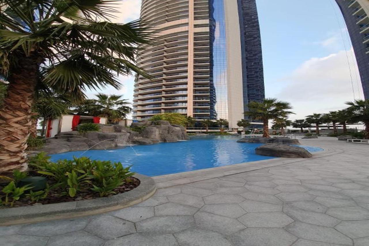 Aparthotel Damac Royale Damac Towers Dubai Esterno foto