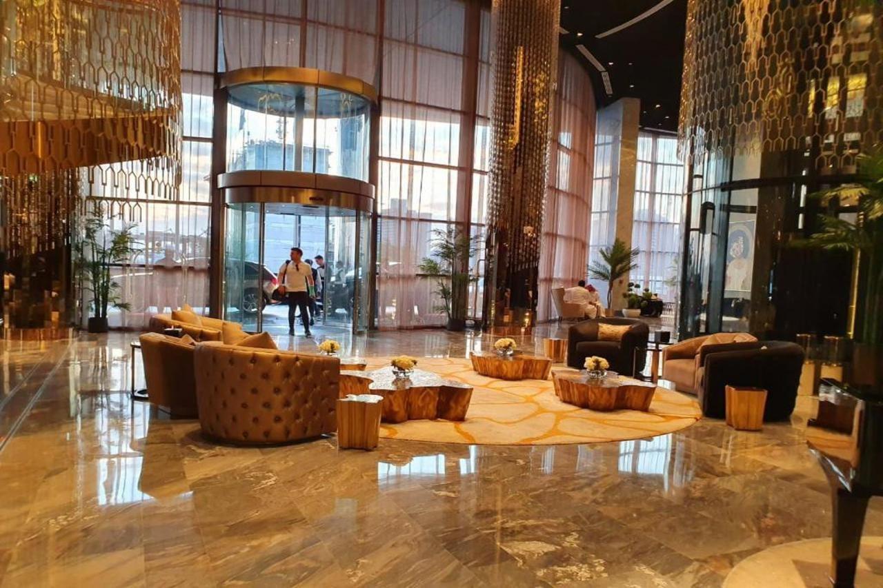 Aparthotel Damac Royale Damac Towers Dubai Esterno foto