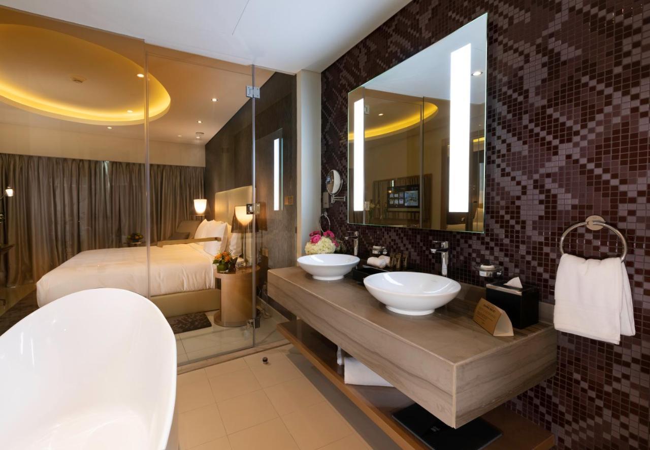 Aparthotel Damac Royale Damac Towers Dubai Esterno foto