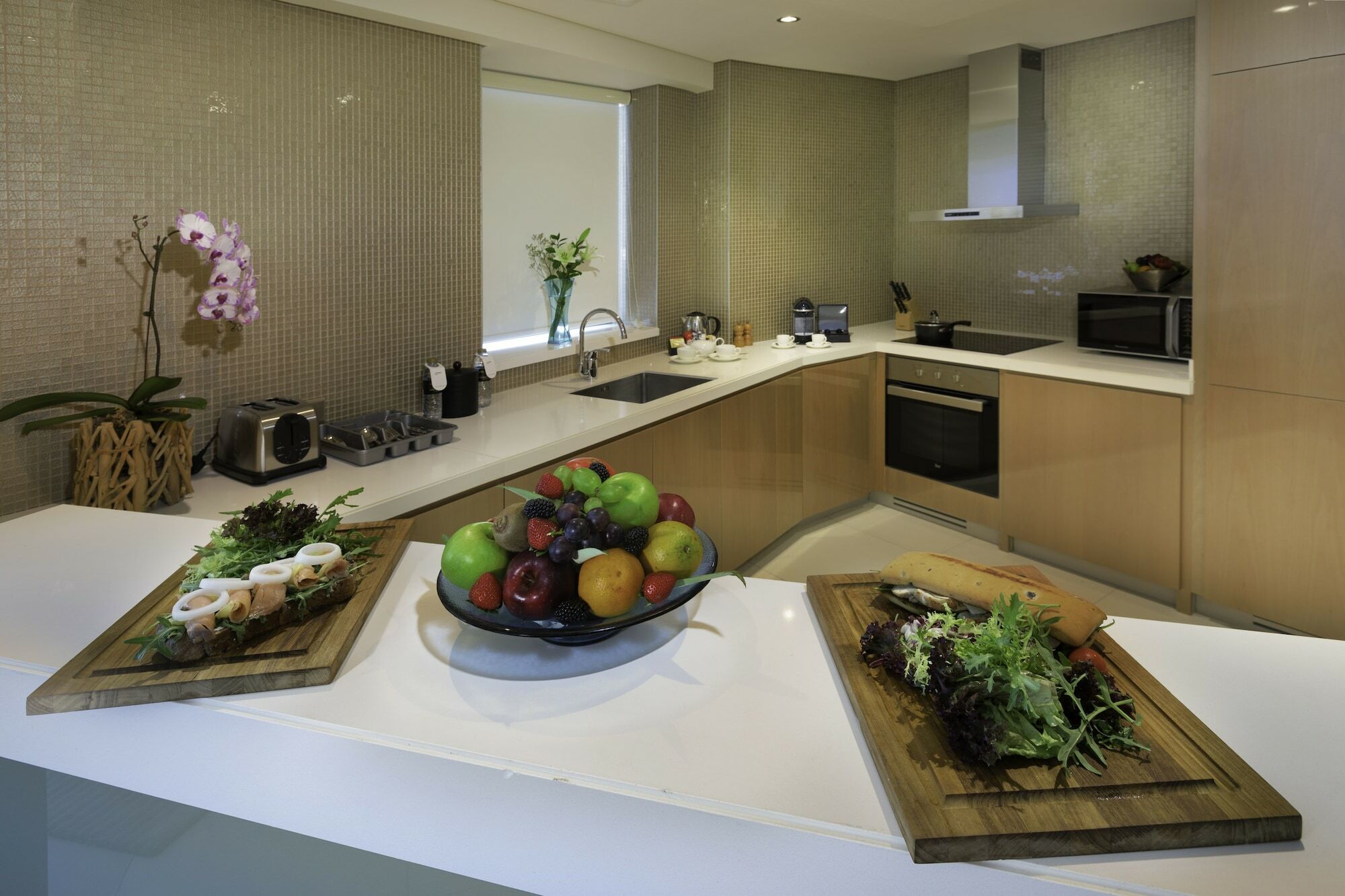 Aparthotel Damac Royale Damac Towers Dubai Esterno foto